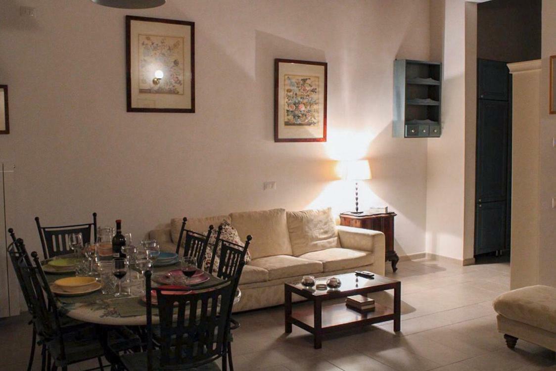 Lg House With Balcony Near Ponte Vecchio Appartement Florence Buitenkant foto